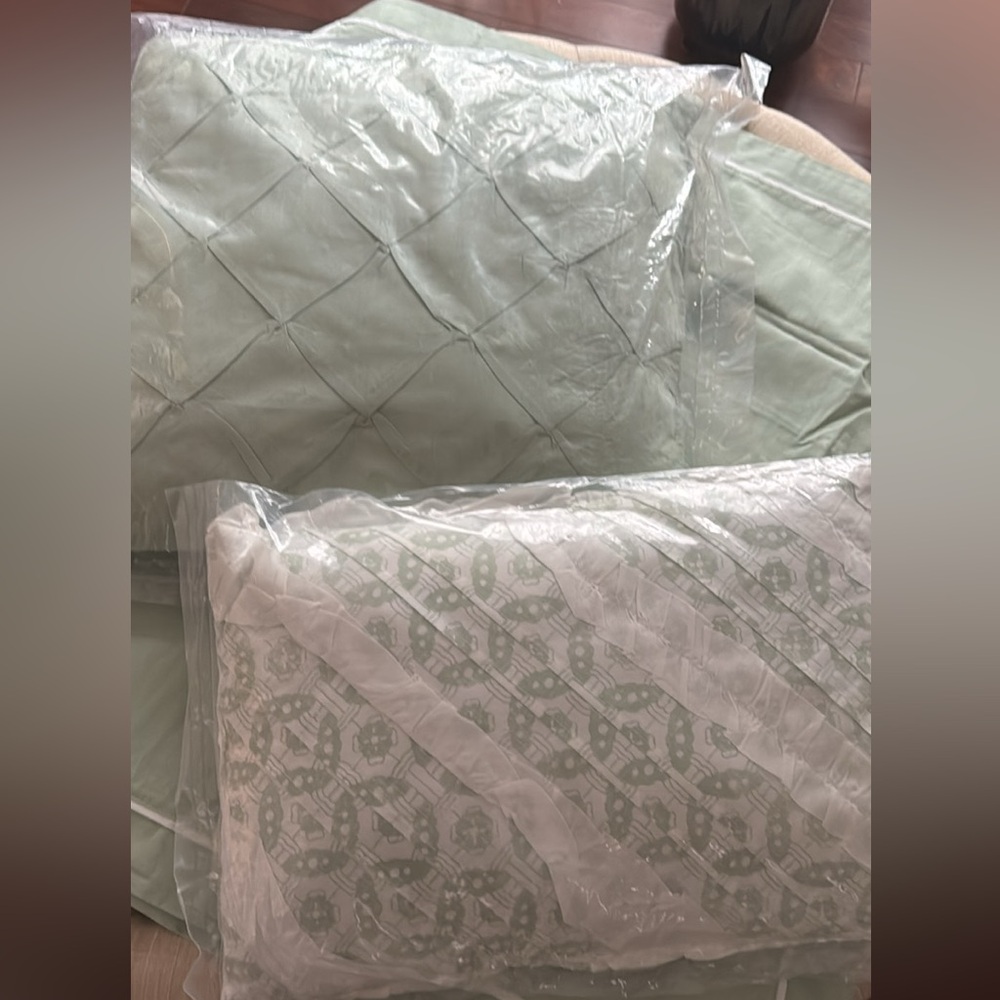 Elegant Sage Green throw pillows Set
